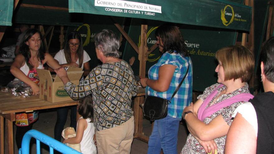 Caravia celebró con éxito rotundo la gran boroñada de las fiestas de la Consolación