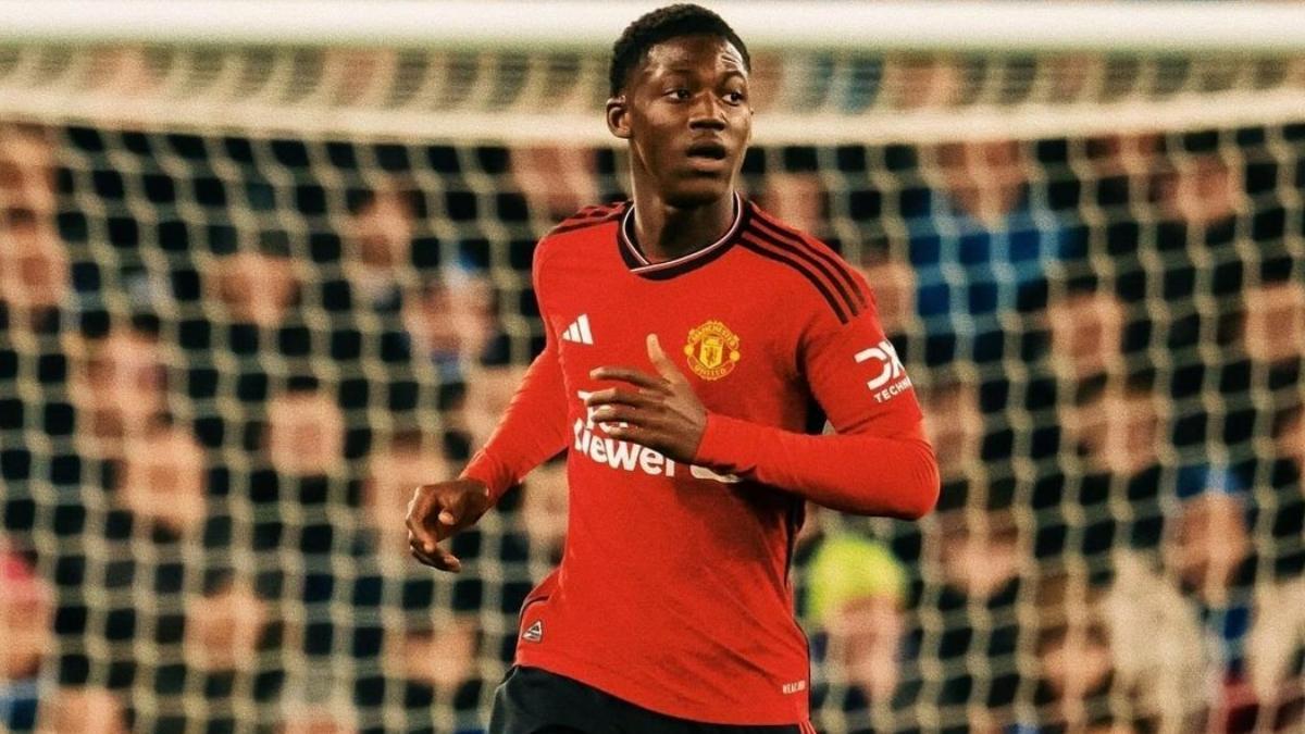 Mainoo, el joven debutante del Manchester United
