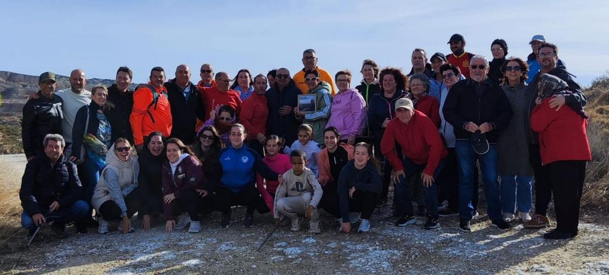 Miembros de la Asociación Amigos del Vino F.J. Giménez Lara de Remolinos.