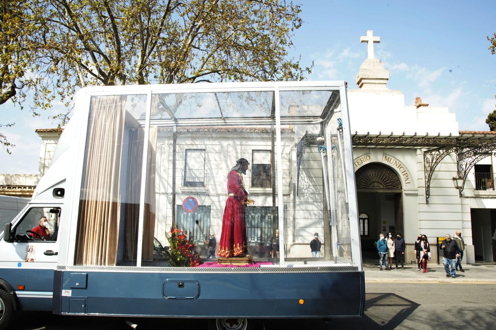 El Cristo de Medinaceli recorre València con el Maremovil