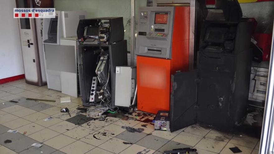 Cae una banda que robaba dinero de cajeros automáticos tras explosionarlos
