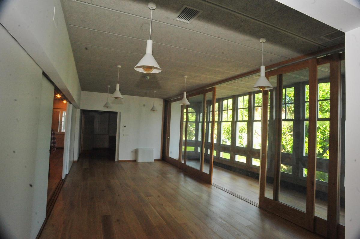 Interior de una de las viviendas modernistas de A Illa tras las obras de rehabilitación.