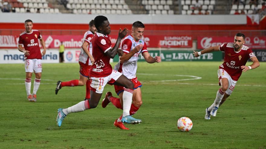 El Real Murcia se apaga en su debut en Primera RFEF (0-0)