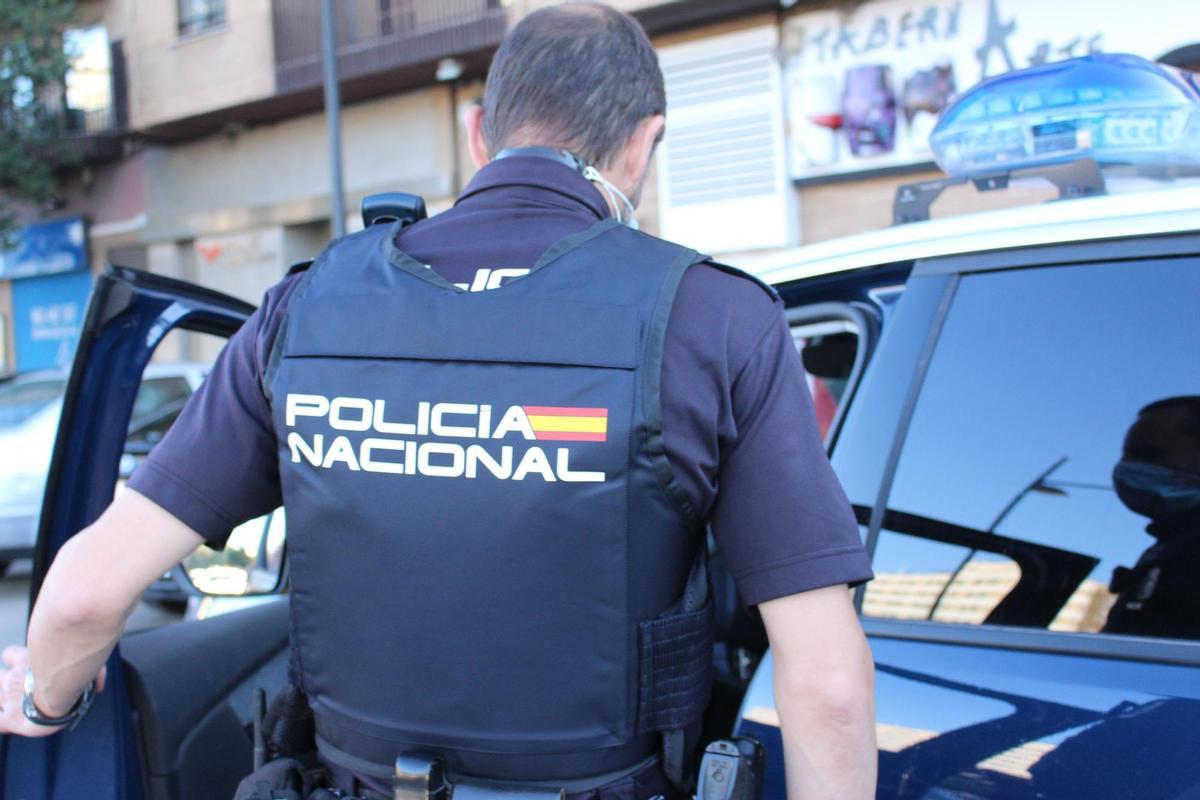 Detingut a Barcelona un fals vigilant de seguretat de Rodalies Detingut a Barcelona un fals vigilant de seguretat de Rodalies