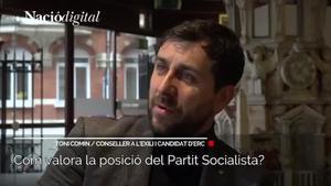 El ’exconseller’ Toni Comín interviene vía vídeo en el acto de campaña de ERC de este jueves, en Sant Andreu de la Barca.