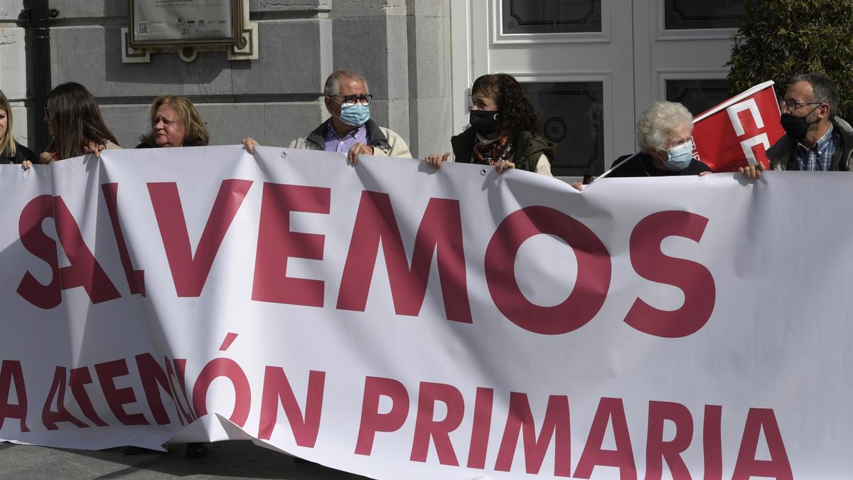 Manifestación de médicos en Cantabria.