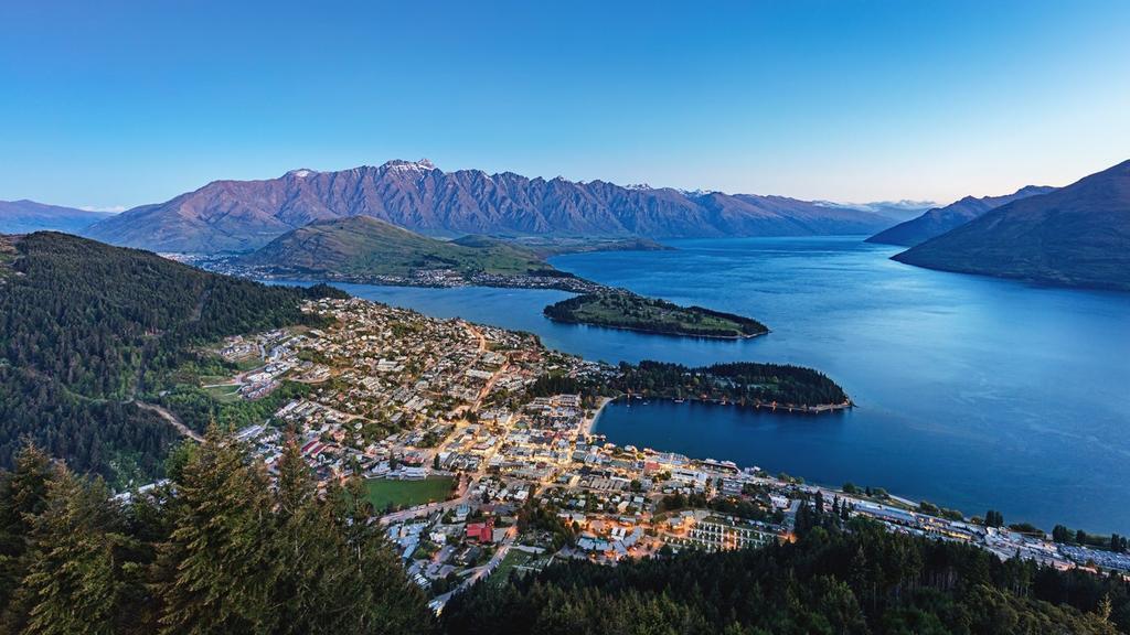 Vista panorámica del ago Wakatipu, Queenstown, Nueva Zelanda.