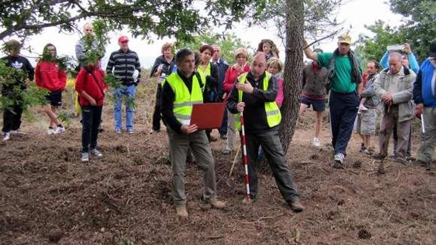 Los caminantes conocieron parte del patrimonio local.  // FdV