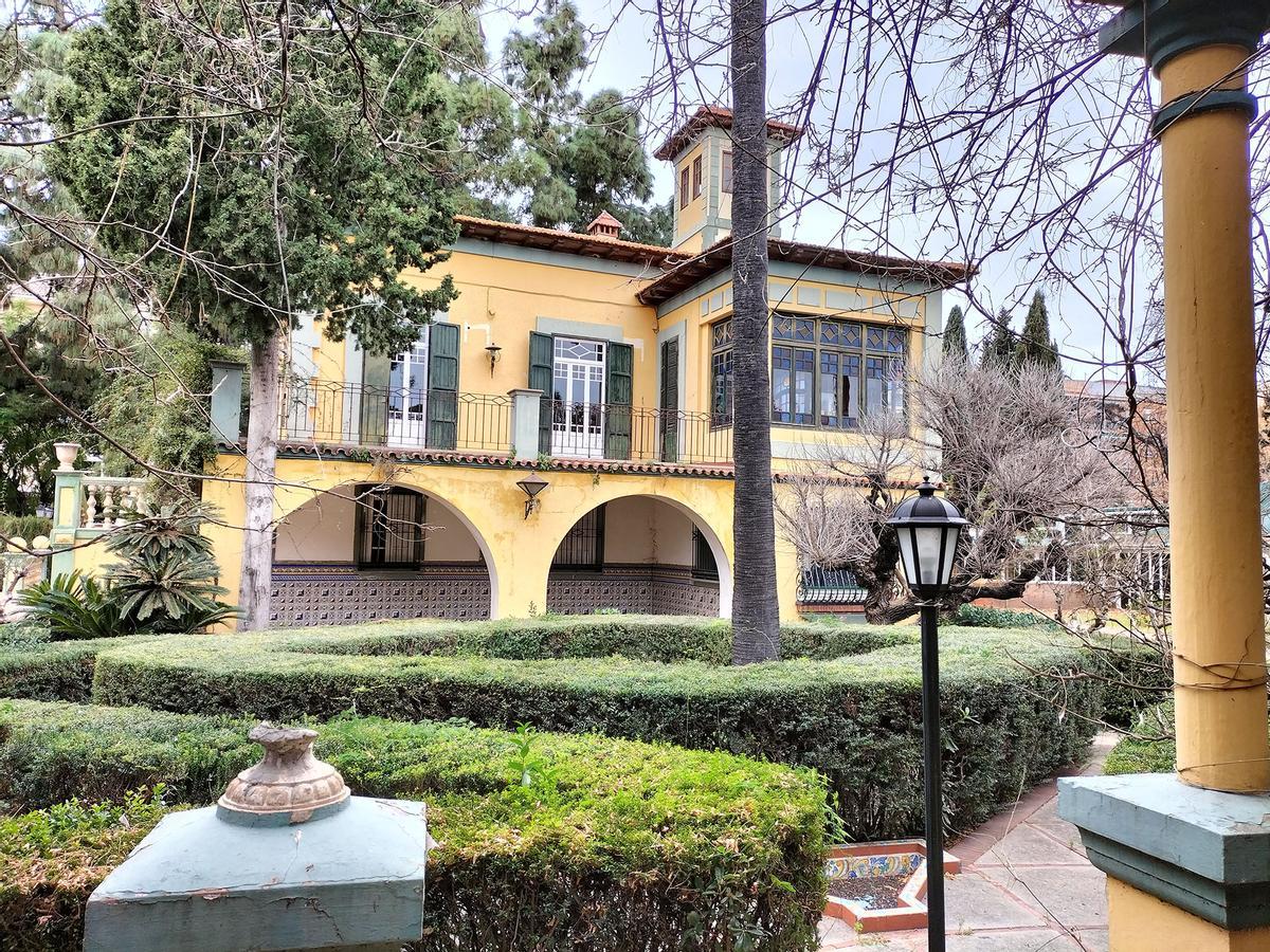 Imagen lateral de Villa Amparo cedidas por Tomás Gorría a la biblioteca Cervantes.