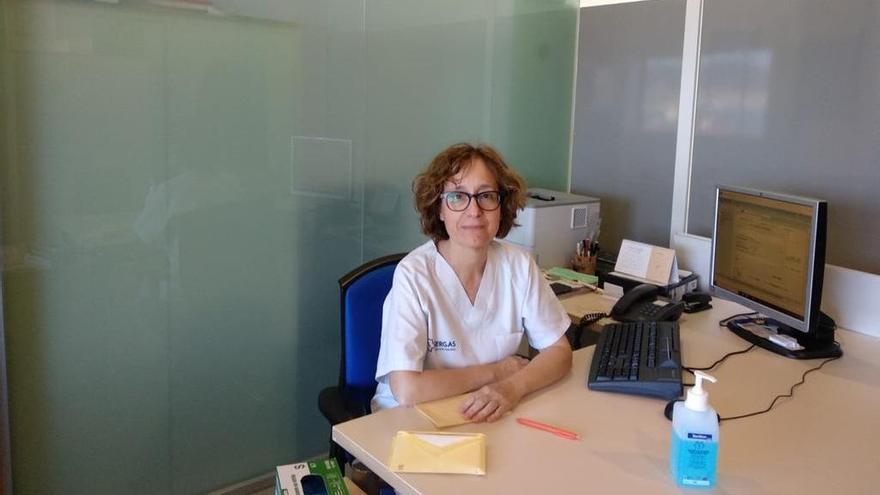 La doctora Susana Aldecoa, en el centro de salud de Rosalía de Castro-Beiramar. // FdV