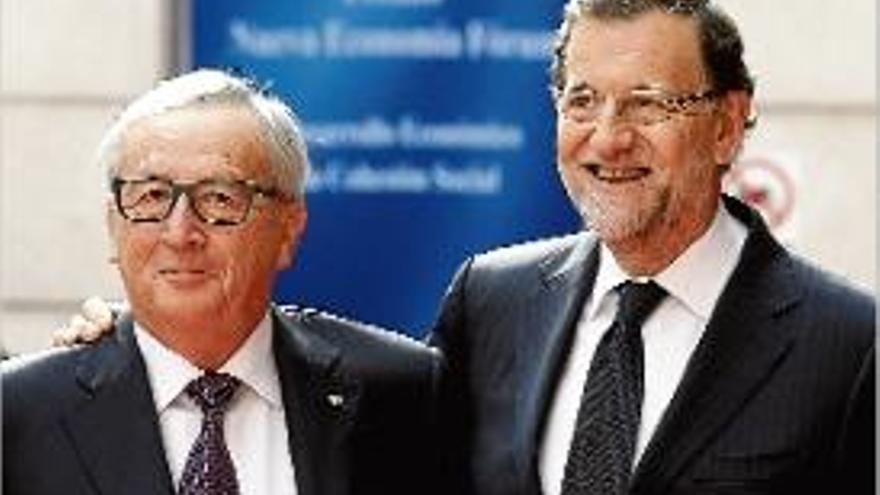 Rajoy va entregar un premi a Jean Claude Juncker.
