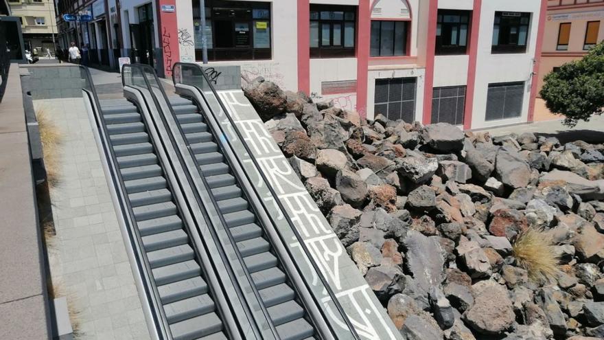 Las escaleras mecánicas del Galcerán volverán a entrar en servicio en dos meses