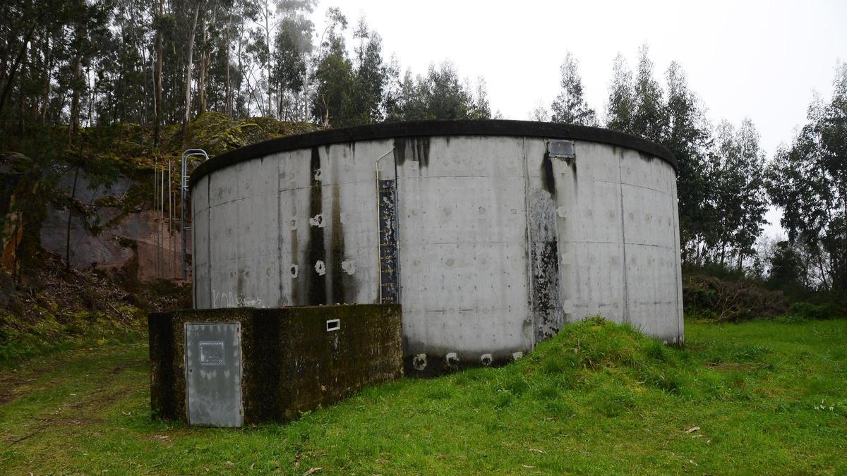 Depósito de agua en O Hío