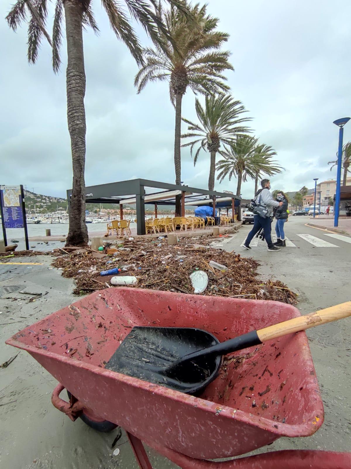 Bella provoca grandes destrozos en el Port d'Andratx