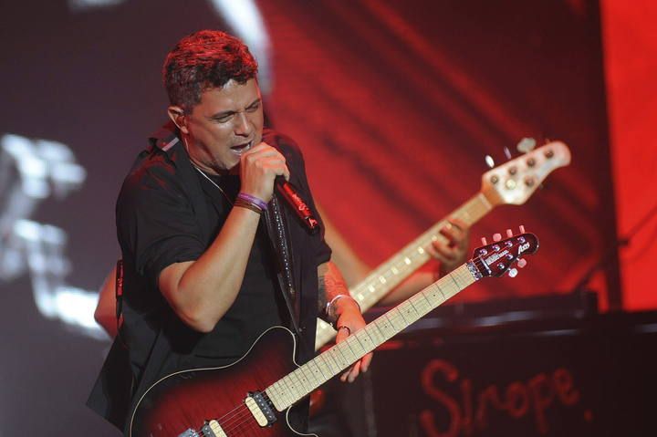 ALEJANDRO SANZ EN EL STARLITE DE MARBELLA