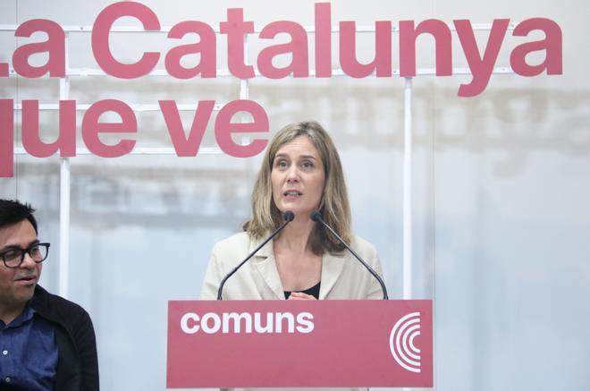 La candidata de Comuns - Sumar a presidenta de la Generalitat, Jéssica Albiach, en un acto de campaña en Girona.