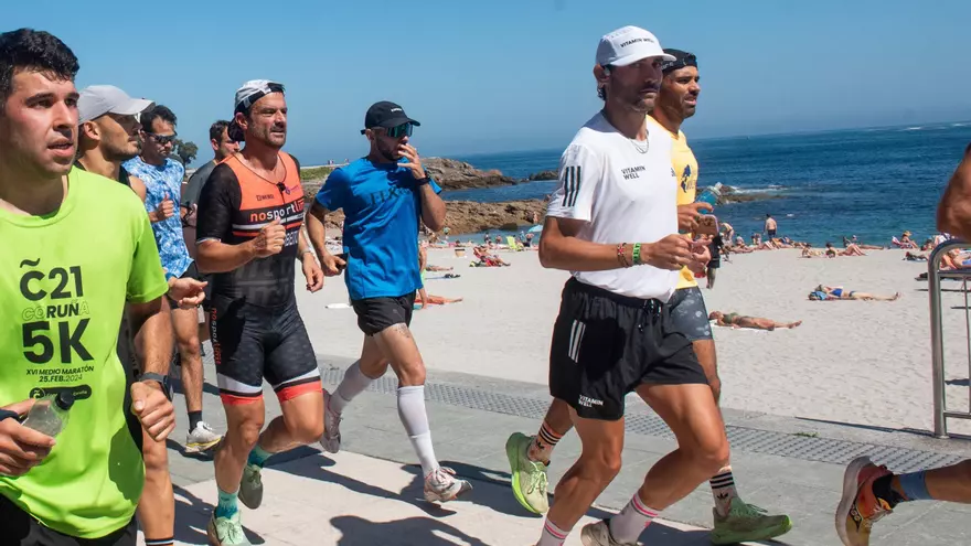 El influencer Pitufollow llega con su reto solidario a A Coruña: "Ha venido muchísima gente"