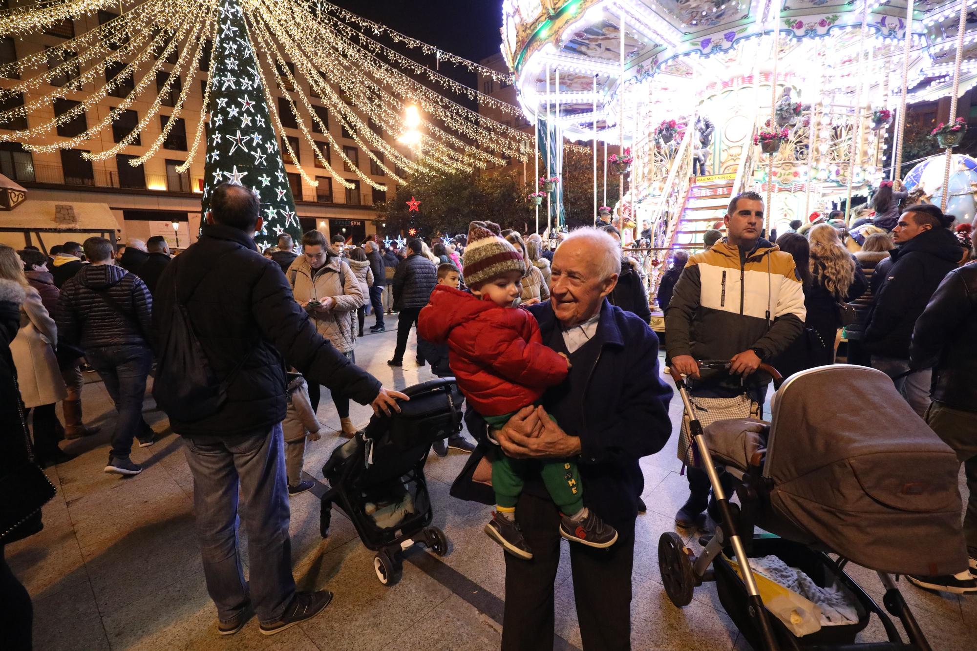 Zaragoza vive la Navidad en la calle