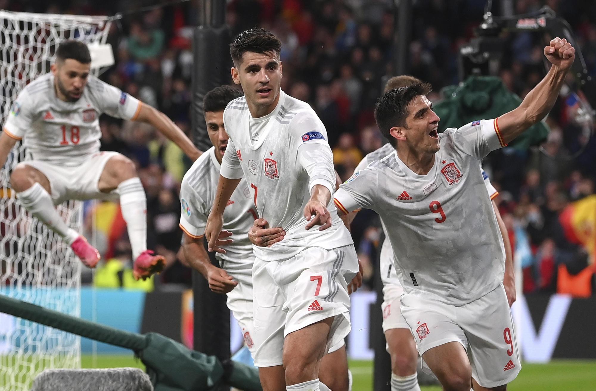 Así celebra Morata su gol contra Italia en la semifinal de la Eurocopa