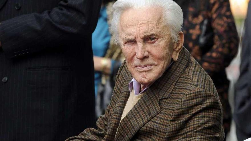 El actor Kirk Douglas.