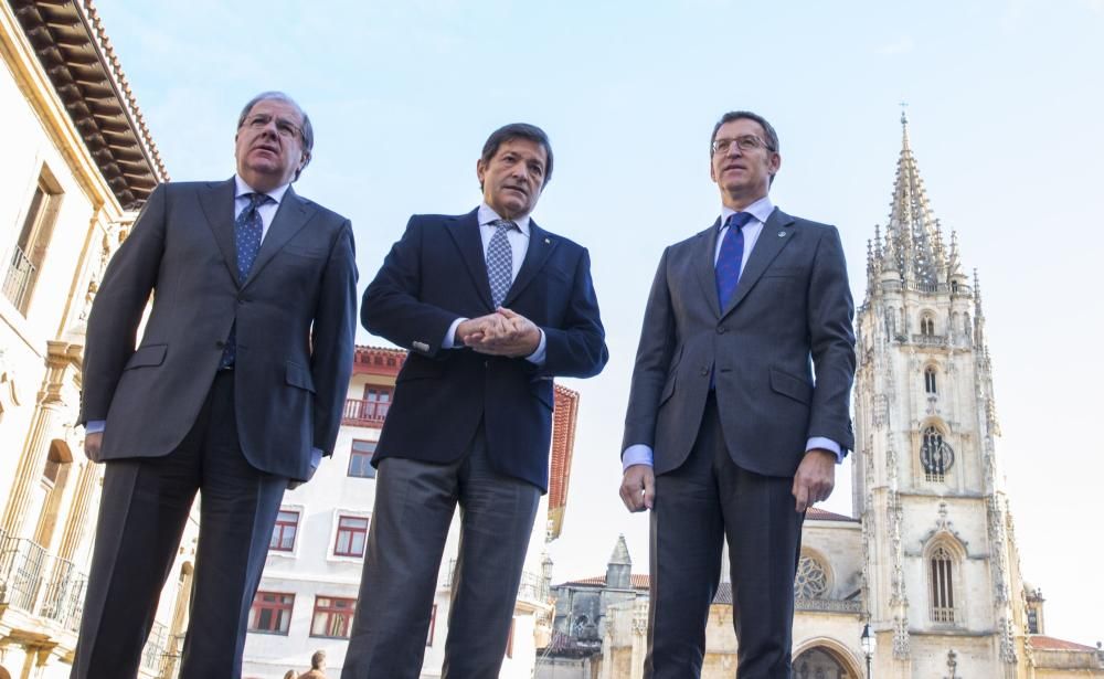 Reunión de presidentes en Oviedo