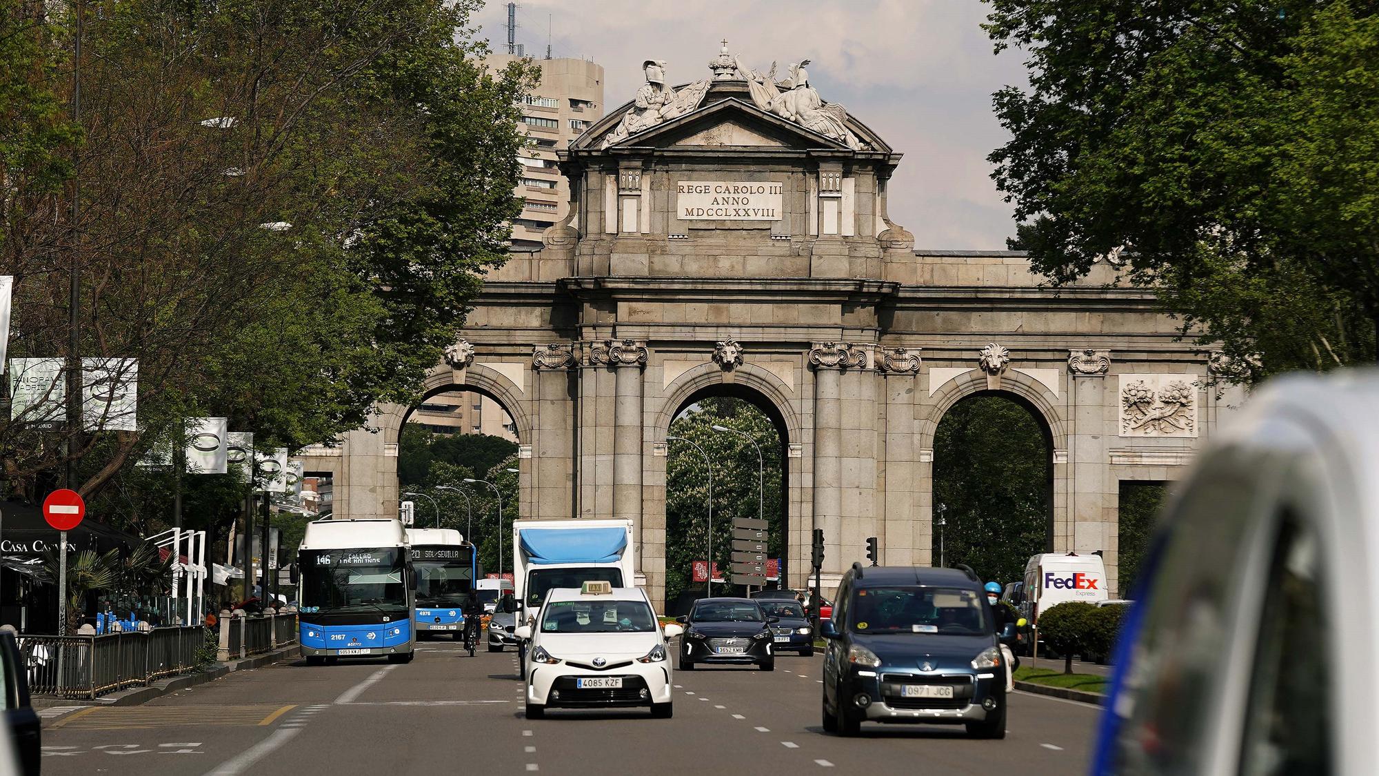 La madrileña Puerta de Alcalá, en la capital.