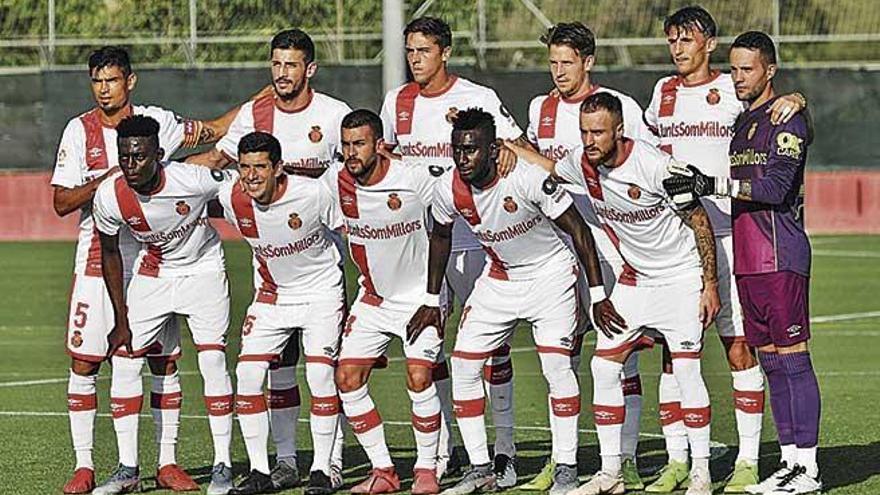 El once que alineÃ³ Vicente Moreno en el partido ante el Platges de CalviÃ .