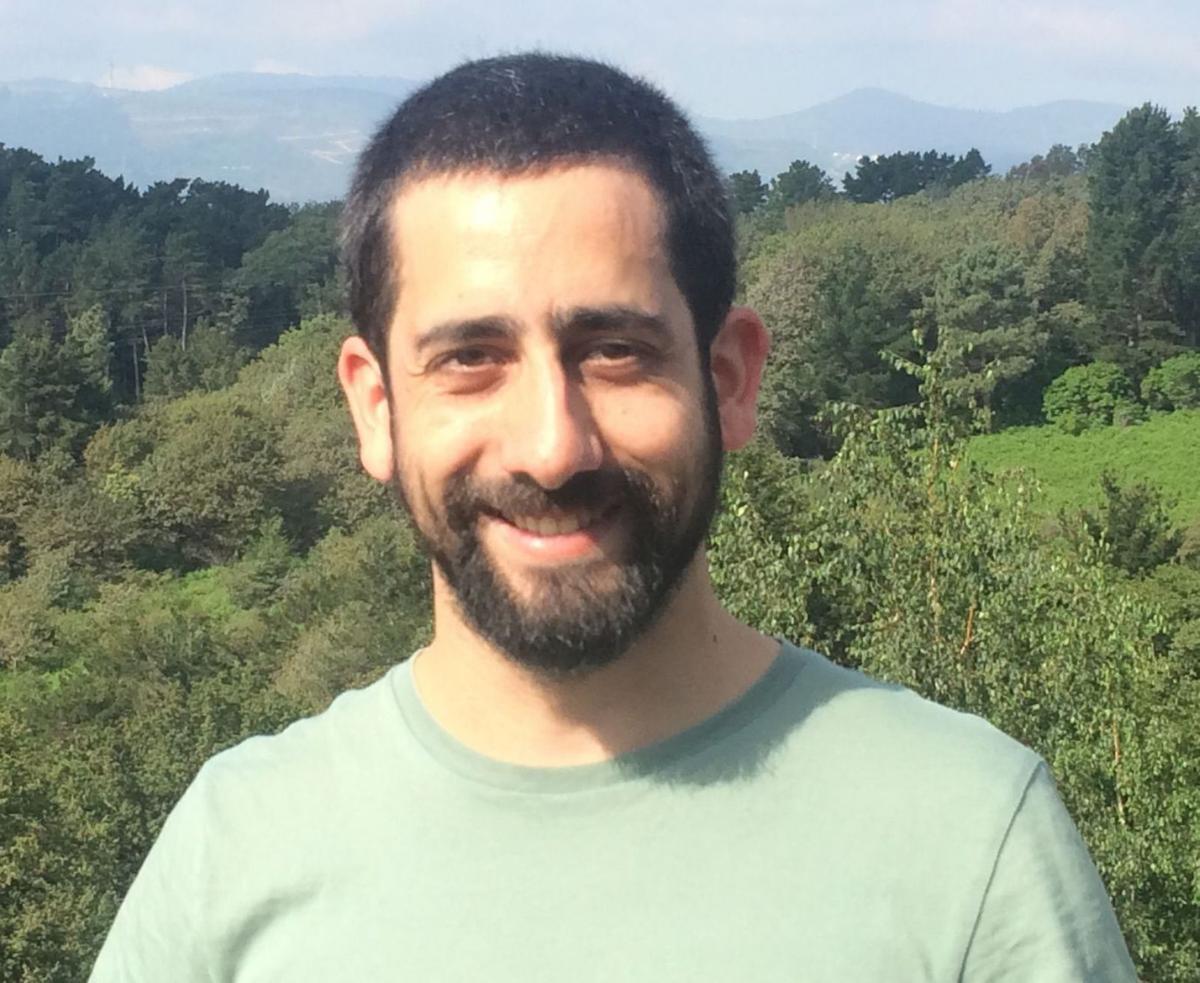 El profesor universitario, doctor en Química Analítica, Oskar González Mendía.