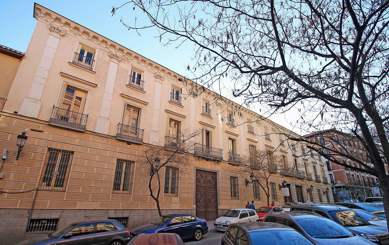 La fachada del Palacio de Fernán Núñez