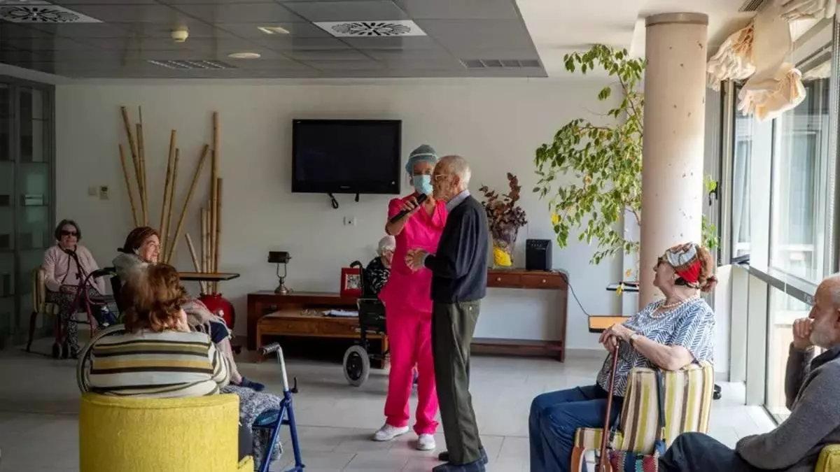Imagen de archivo de una residencia de mayores en Puente Viesgo (Cantabria).