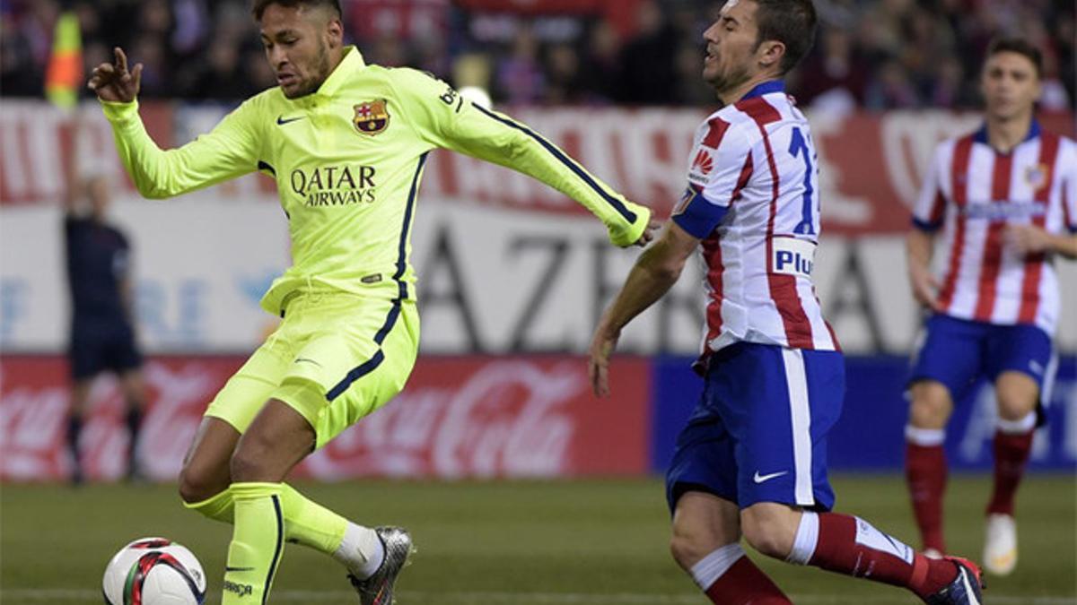 Neymar brilló más que nadie con sus dos goles en el Calderón