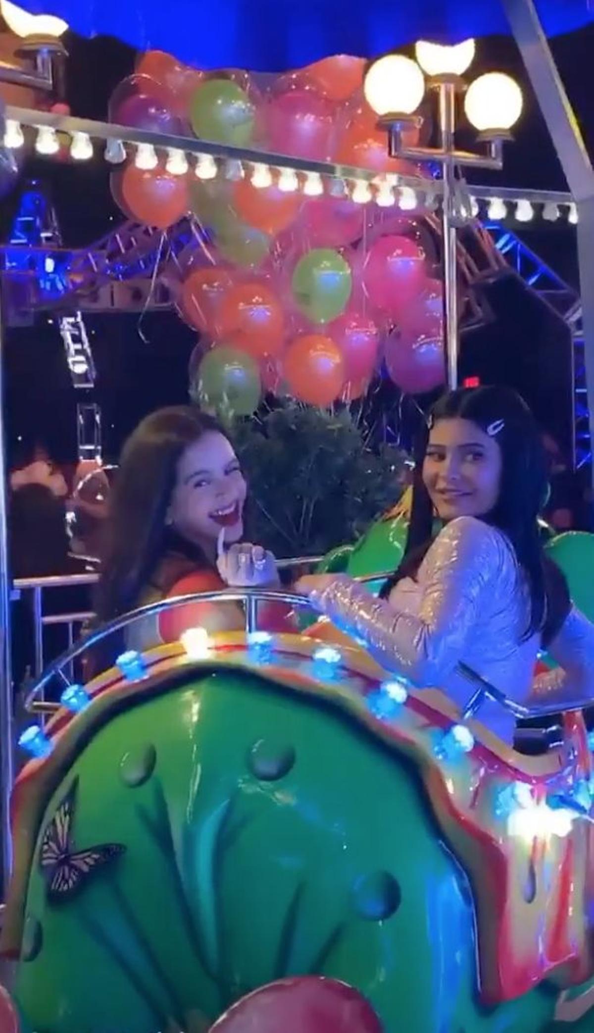 Rosalía no faltó al cumpleaños de la hija de su amiga Kylie Jenner