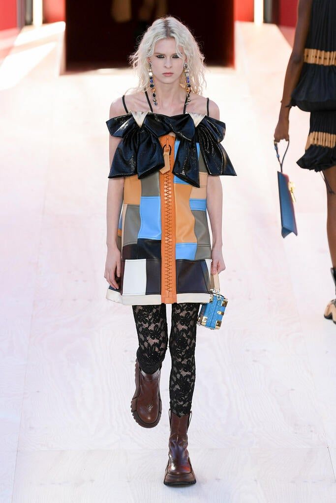 Louis Vuitton presentó una pasarela mostrando las tendencias de