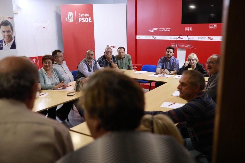 Caso Tomás del Bien: Protestas ante la ejecutiva provincial del PSOE