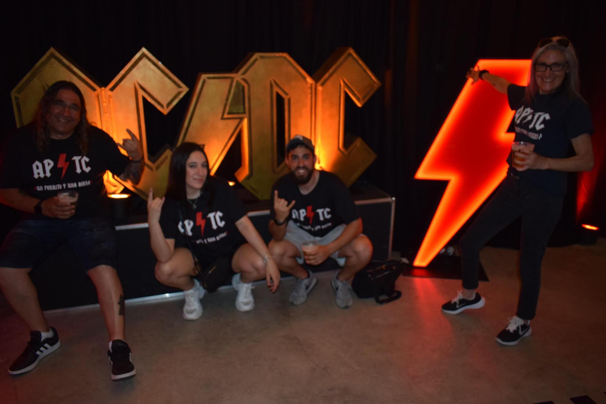 Los fanáticos de AC/DC invaden Sevilla