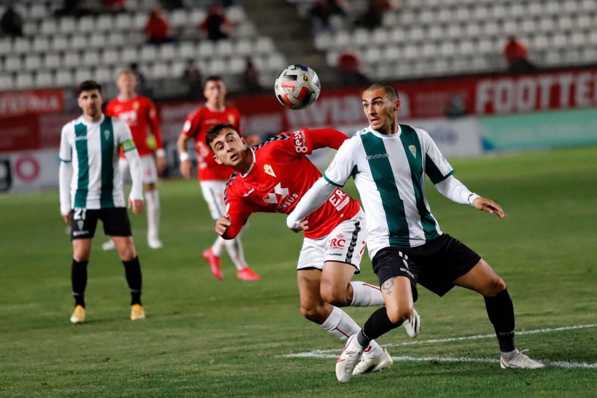 El Córdoba CF de Alfaro se impone al Real Murcia