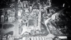 Vista aérea de la Sagrada Família en 1930, el año en el que el obispo Irurita tomó posesión del cargo en Barcelona.