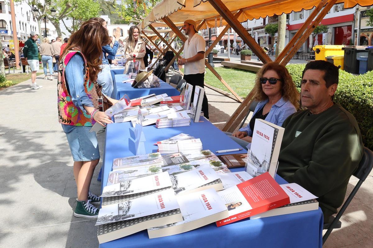 Feria del libro Santa Eulalia Feria del libro Santa Eulalia