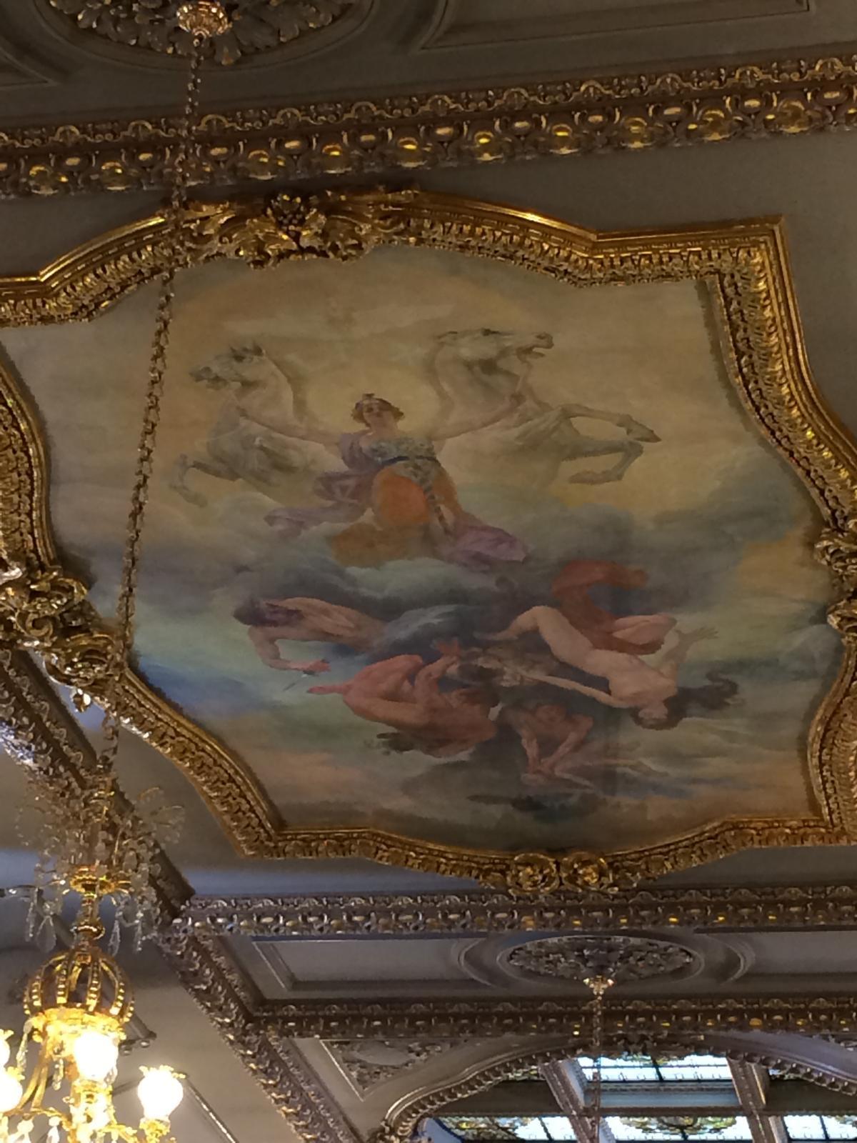 Detalle del techo de la sala del Tribunal Supremo donde se celebran sus principales juicios.