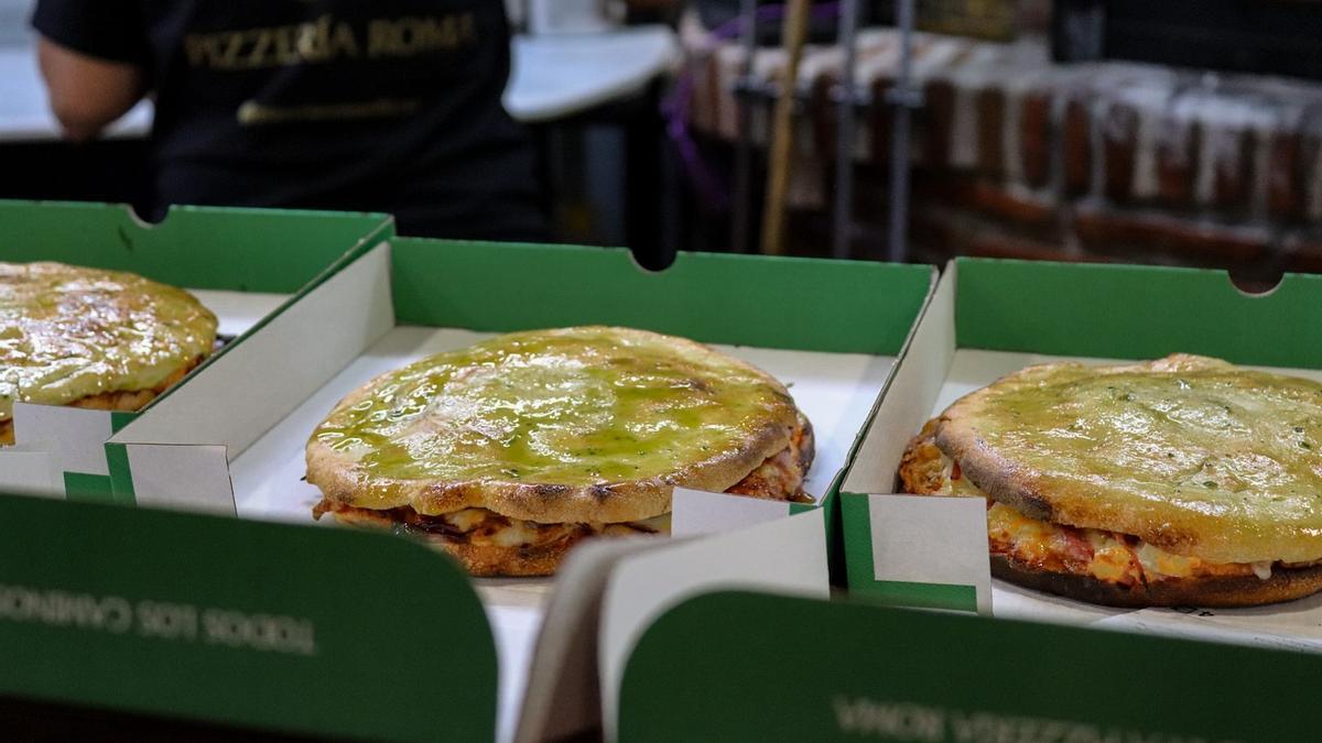 Este es el restaurante de Marbella con el primer 'bollopizza', una creación que mezcla la tradición del campero con la mejor pizza italiana