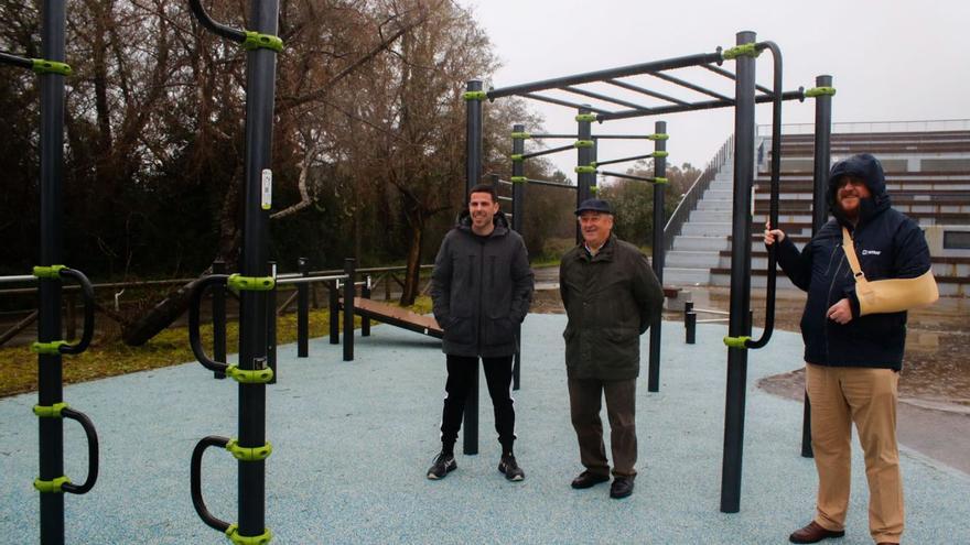 El parque de calistenia está ubicado en el Centro de Usos Náuticos de A Illa.