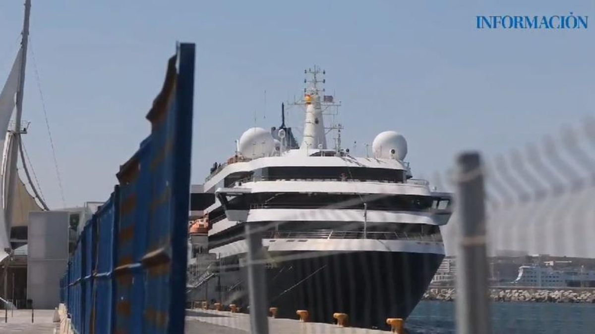 Atraca en Alicante el crucero de los millonarios