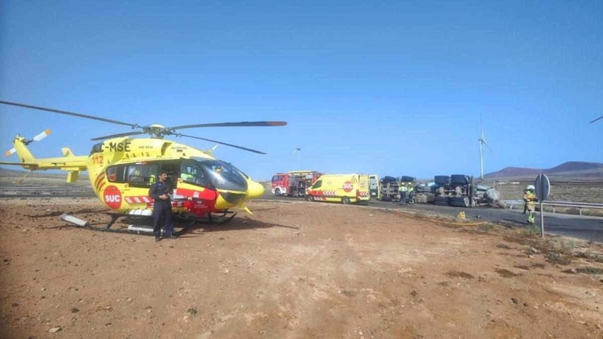 Trucker Dies After Concrete Mixer Overturns and He Suffers Cardiac Arrest in Fuerteventura Trucker Dies After Concrete Mixer Overturns and He Suffers Cardiac Arrest in Fuerteventura