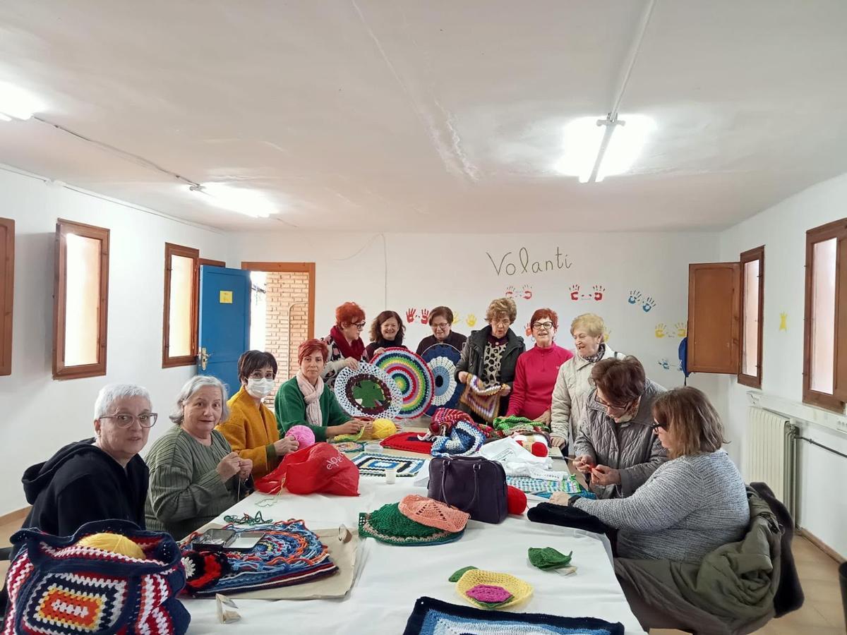 Las labores se han desarrollado durante varios meses en un local social municipal.