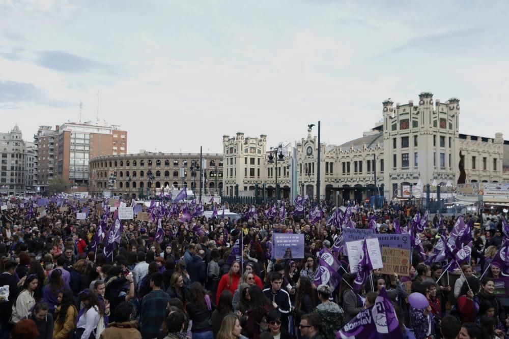 Manifestación del Día de la Mujer en las calles de València