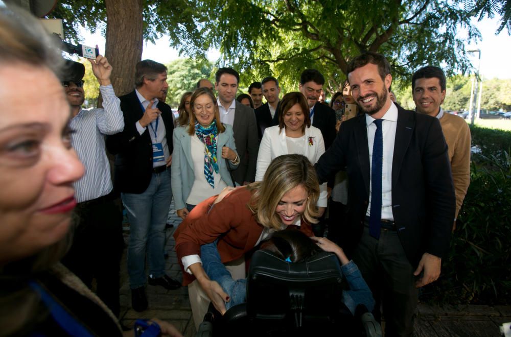 Pablo Casado centra su campaña en la economía durante un acto del PP celebrado en Alicante