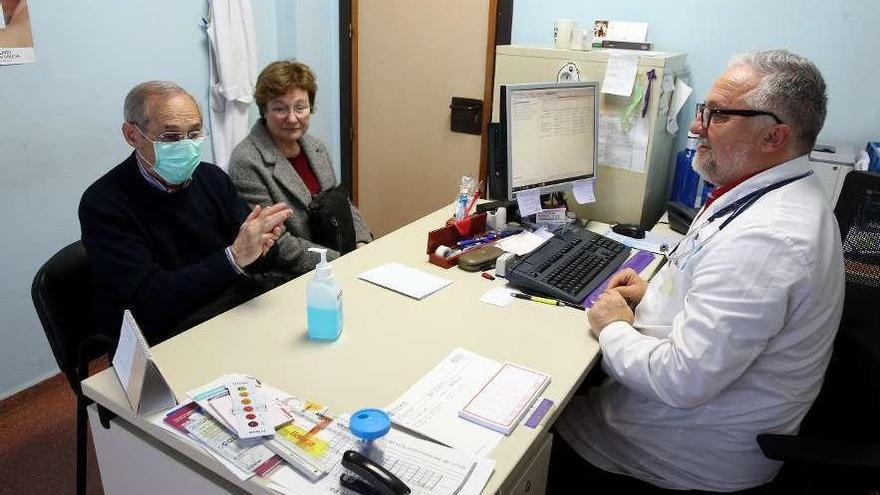 Consulta de hace un mes en el centro de salud de Pintor Colmeiro. // Marta G. Brea