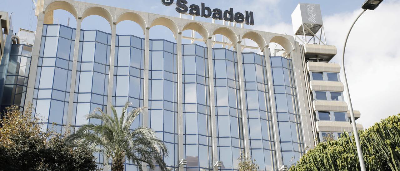 La sede del Sabadell en Alicante.