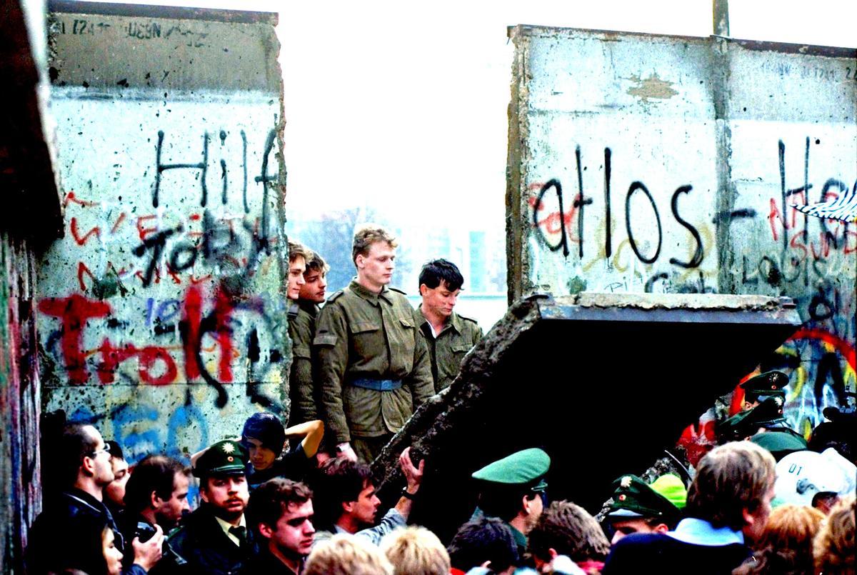 Caída del Muro de Berlín en 1989.