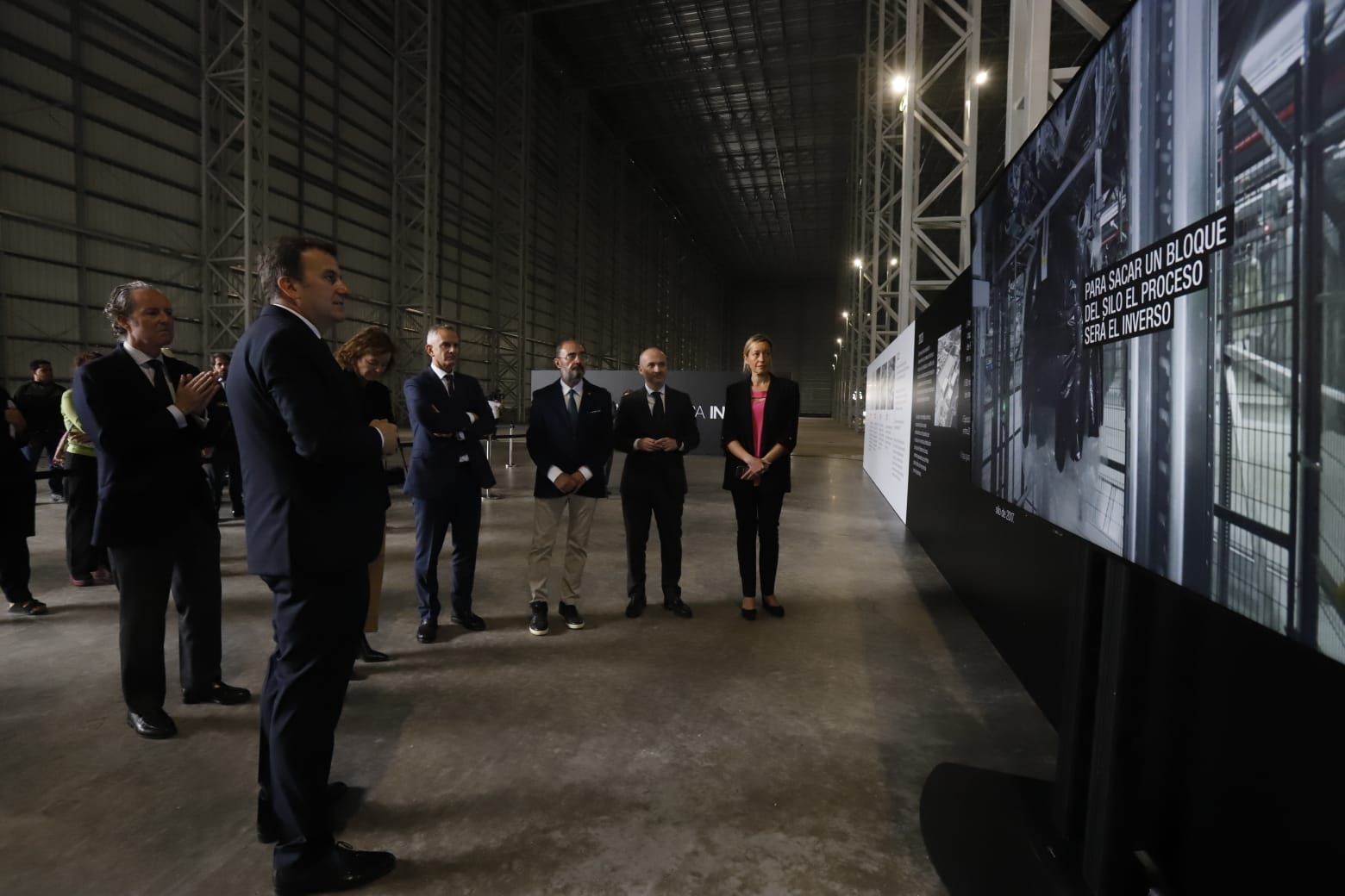 Javier Lambán visita las instalaciones de Inditex en Plaza